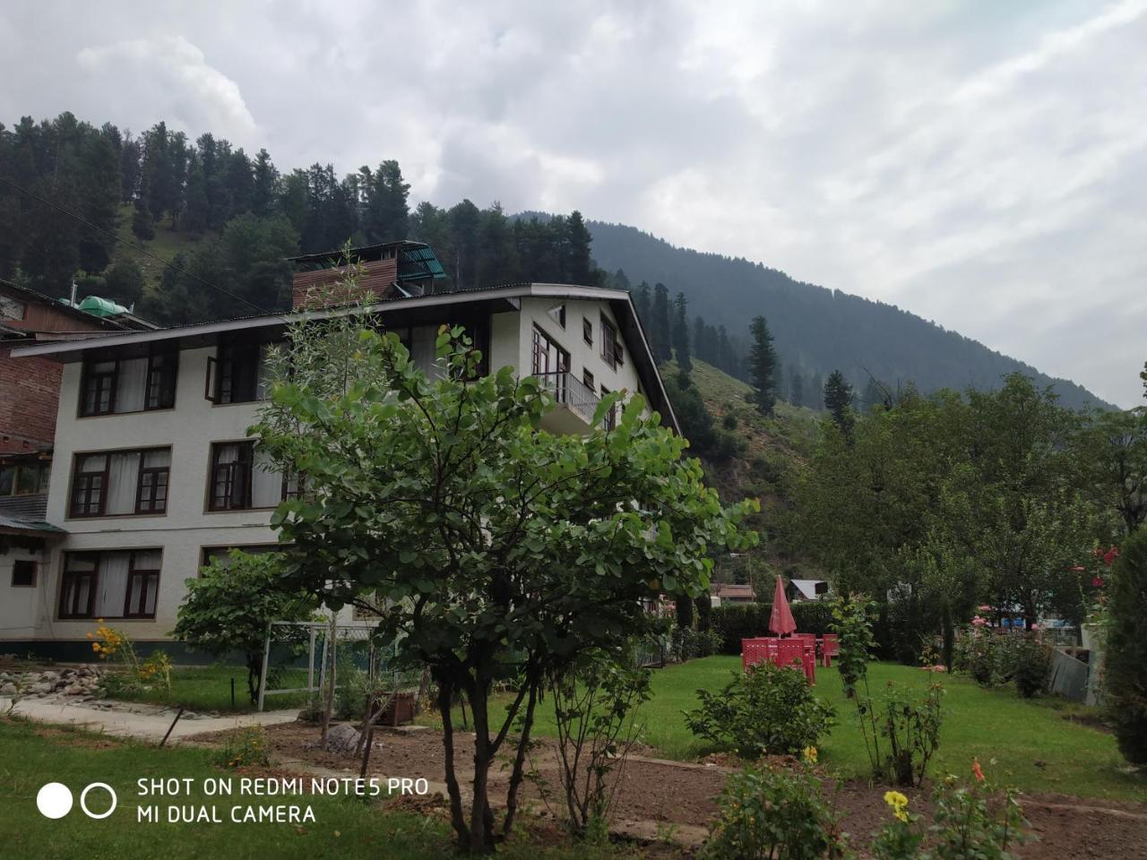 Hotel King Palace Pahalgām Exteriér fotografie