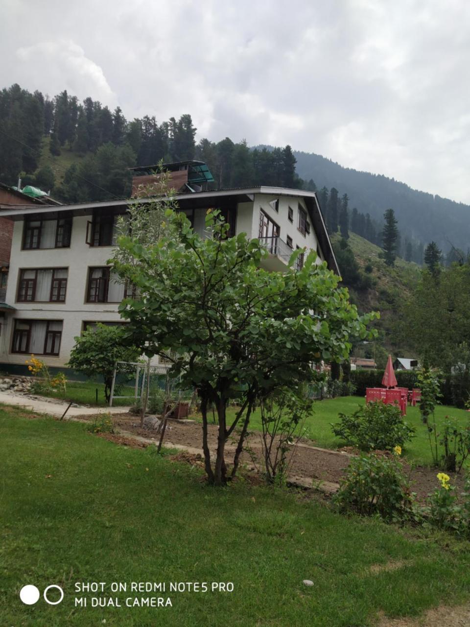 Hotel King Palace Pahalgām Exteriér fotografie