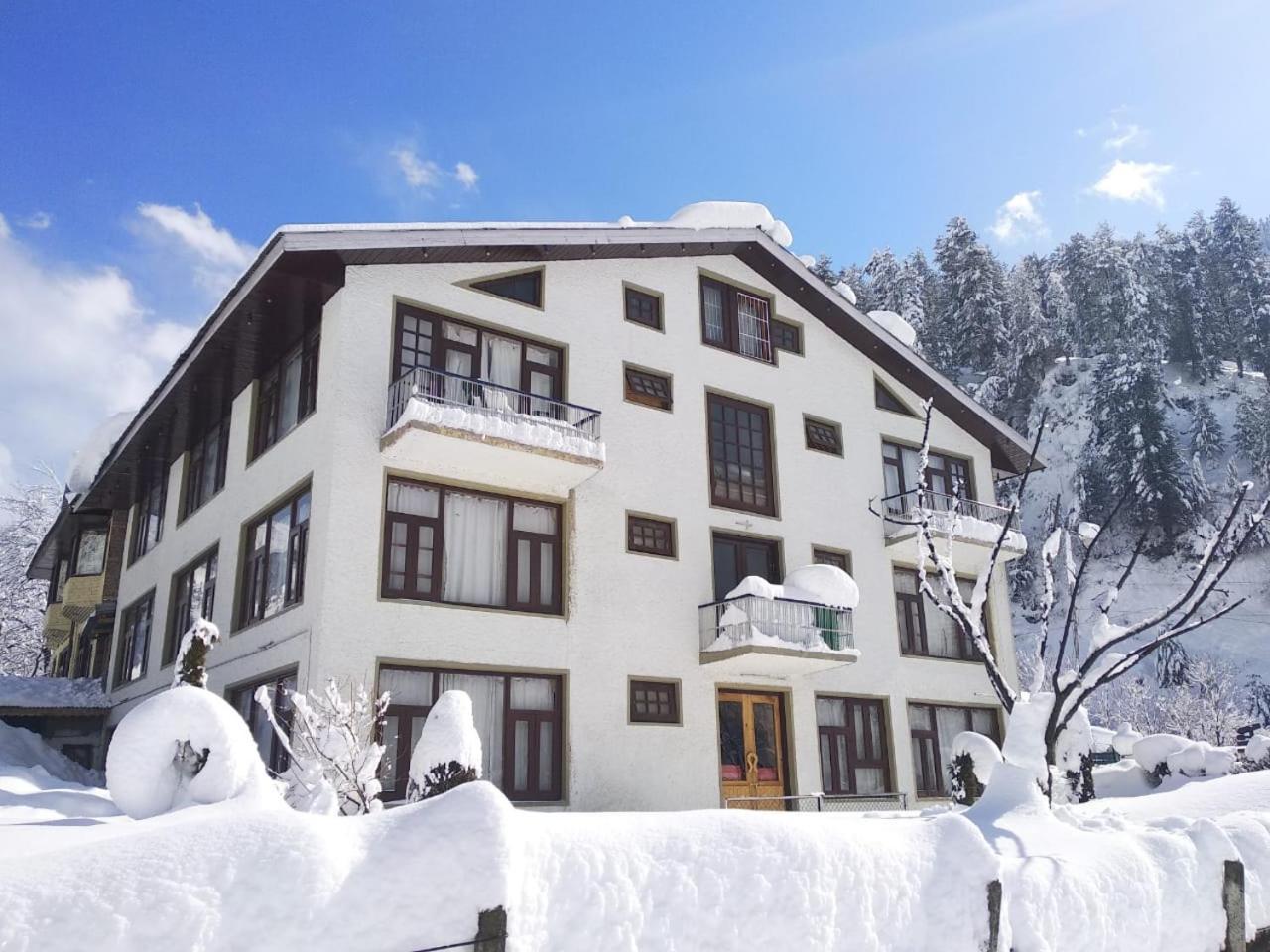 Hotel King Palace Pahalgām Exteriér fotografie